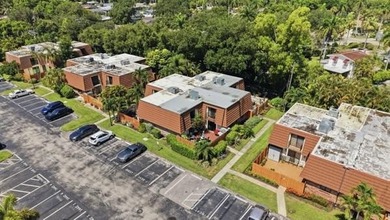 Discover this charming 2-bedroom, 2.5-bathroom condominium - photo 40