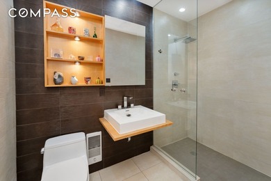 PH4B is an open and airy two bedroom, two bathroom sanctuary - photo 6