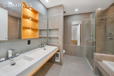 PH4B is an open and airy two bedroom, two bathroom sanctuary - photo 8