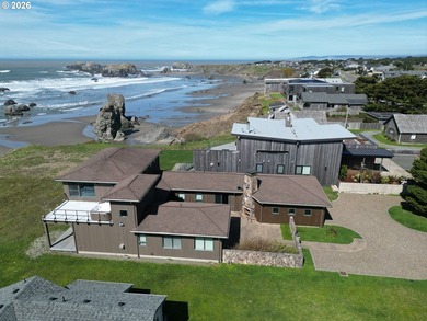 Experience the Ultimate Coastal Retreat at FACE ROCK Vacation - photo 4