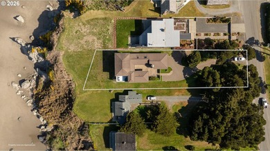 Experience the Ultimate Coastal Retreat at FACE ROCK Vacation - photo 7
