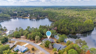 (private lake, pond, creek) Home For Sale in Defuniak Springs Florida