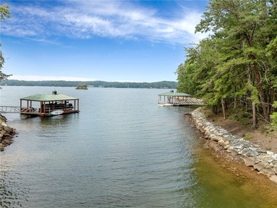 This exceptional and extraordinarily private homesite offering - photo 11