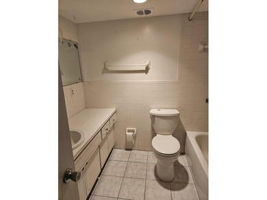 FIRST FLOOR! CORNER UNIT! NEW ROOF! Make this 2 bedroom, 1 bath - photo 13