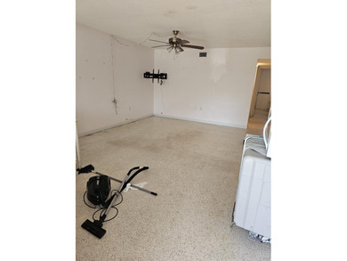 FIRST FLOOR! CORNER UNIT! NEW ROOF! Make this 2 bedroom, 1 bath - photo 14