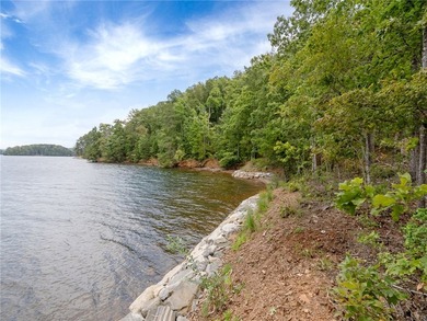 This exceptional and extraordinarily private homesite offering - photo 14
