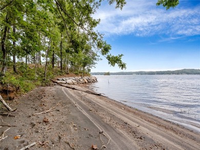 This exceptional and extraordinarily private homesite offering - photo 15