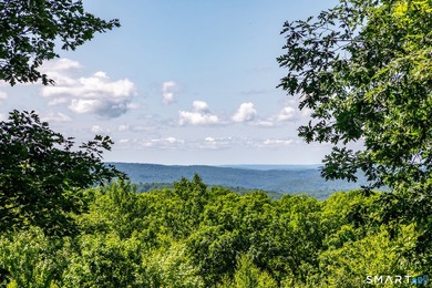 Privately nestled in a picturesque setting bordering the Steep - photo 2