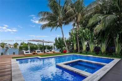 Newly updated turnkey estate by renowned architect Max Strang on - photo 22