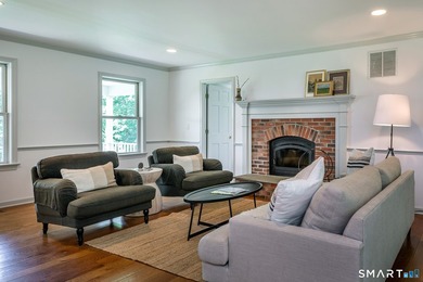 Privately nestled in a picturesque setting bordering the Steep - photo 4