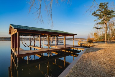 Welcome to your dream home nestled on the pristine shores of - photo 36