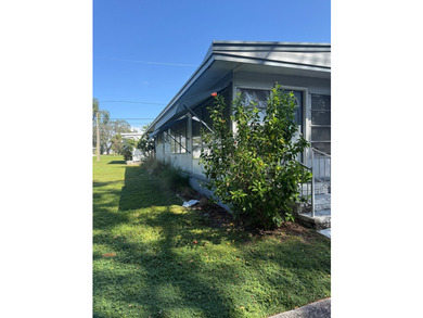 Imagine coming home to this peaceful double wide, nestled in a - photo 5