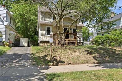Welcome to 271 Sheppler Street, a charming Cape Cod filled with - photo 1