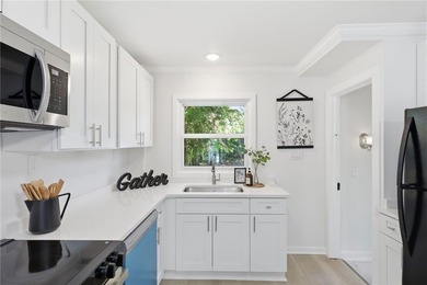 Welcome to 271 Sheppler Street, a charming Cape Cod filled with - photo 7
