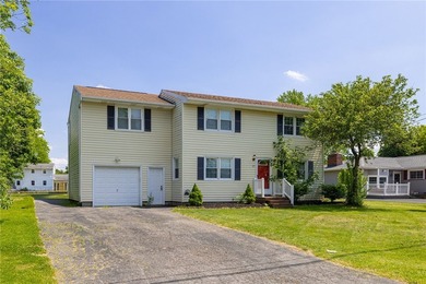 Opportunity, flexibility, and location come together at 20 Notre - photo 1