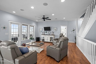 Welcome to your waterfront retreat with views from almost every - photo 5