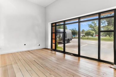 Extraordinary 14,000+ Square Foot Warehouse, Showroom, and - photo 26