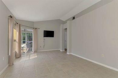 Under contract-accepting backup offers. ** STANDALONE VILLA IN - photo 10