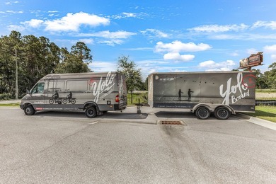 Extraordinary 14,000+ Square Foot Warehouse, Showroom, and - photo 32