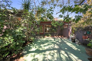 Welcome to 2310 N. Poinsettia, built in 1953 by Floyd Rogers in - photo 48