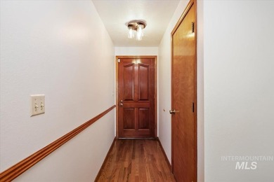 Charming single level, Caldwell home WITH RV PARKING, directly - photo 6