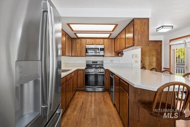 Charming single level, Caldwell home WITH RV PARKING, directly - photo 8