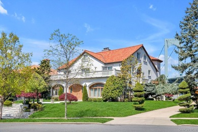 Set on a half-acre with 128 feet of direct waterfront, this 6 - photo 2