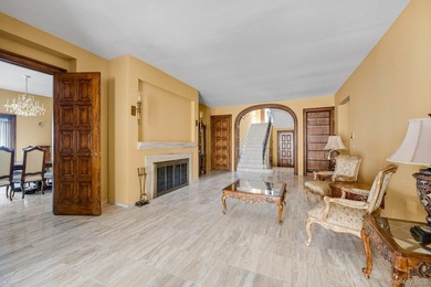 Set on a half-acre with 128 feet of direct waterfront, this 6 - photo 7