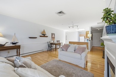 Immaculate and move-in ready, this spacious 1-bedroom, 1-bath - photo 12