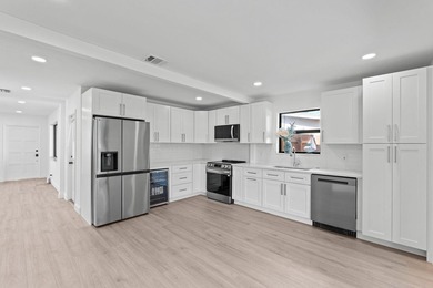 Beautifully updated East Oakland Park home with curb appeal and - photo 15