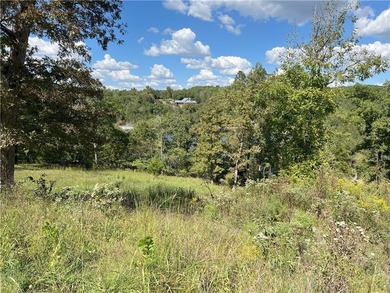 New lakeside community with large waterfront and lake view lots - photo 3