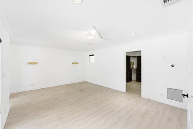 Exceptional waterfront opportunity in the prestigious Landings - photo 25