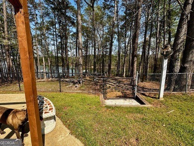 LAKE FRONT, HUGE 8 CAR GARAGE, POOL, DEEP WATER DOCK WITH LIFT - photo 28