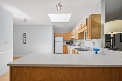Immaculate and move-in ready, this spacious 1-bedroom, 1-bath - photo 29