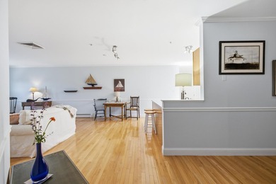 Immaculate and move-in ready, this spacious 1-bedroom, 1-bath - photo 31