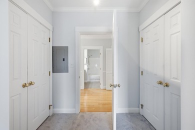 Immaculate and move-in ready, this spacious 1-bedroom, 1-bath - photo 32