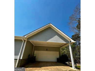 LAKE FRONT, HUGE 8 CAR GARAGE, POOL, DEEP WATER DOCK WITH LIFT - photo 38
