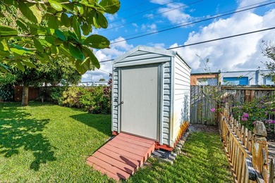Beautifully updated East Oakland Park home with curb appeal and - photo 39