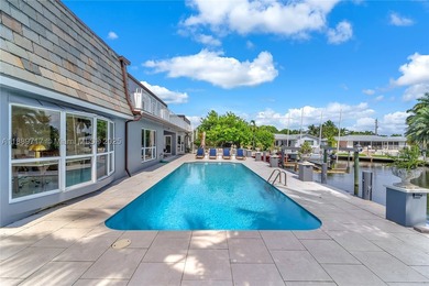 One of the largest waterfront residences in Lighthouse Point - photo 1