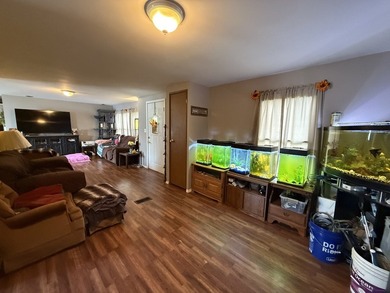 Welcome to this spacious 3 bedroom, 2 bath home in the desirable - photo 13