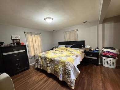 Welcome to this spacious 3 bedroom, 2 bath home in the desirable - photo 15