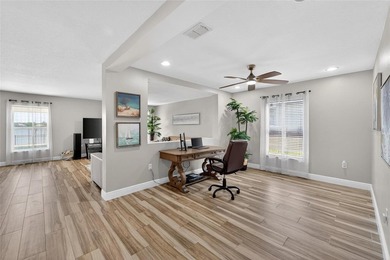 5325 Sandy Shell Dr, Apollo Beach, FL 33572 | 3 Bedrooms | 2 - photo 10