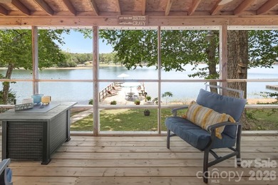 Escape to paradise in this inviting, spacious lakefront home - photo 2