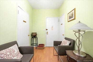Position your practice in the heart of Forest Hills with this - photo 5