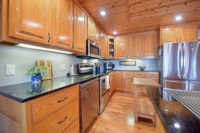 Experience mountain living at its finest with this 4 bedroom, 3 - photo 11