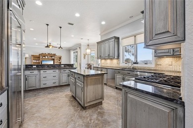 Lakefront Estate with Golf & Waterfront Views | Exclusive Lake - photo 12
