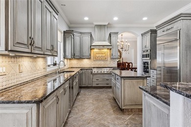 Lakefront Estate with Golf & Waterfront Views | Exclusive Lake - photo 14