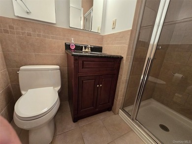 The most desirable Oakland gardens area in bayside, 3-story - photo 14