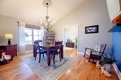 Experience mountain living at its finest with this 4 bedroom, 3 - photo 14