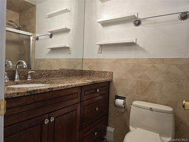 The most desirable Oakland gardens area in bayside, 3-story - photo 16